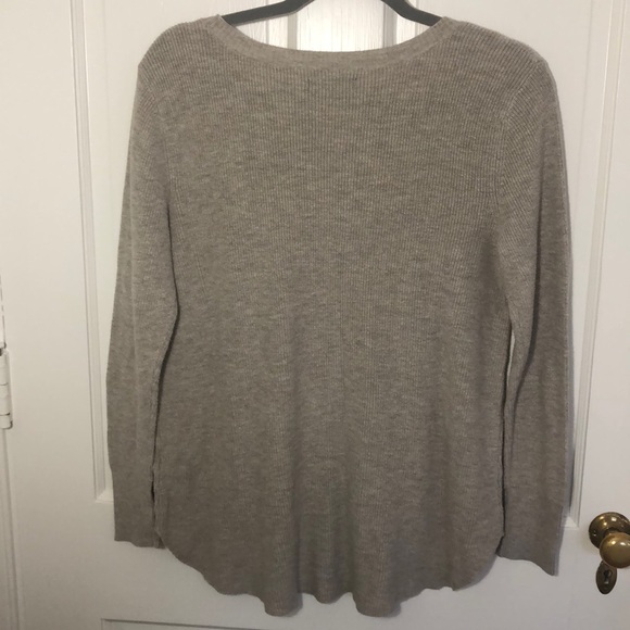 American Eagle sweater - Picture 4 of 4